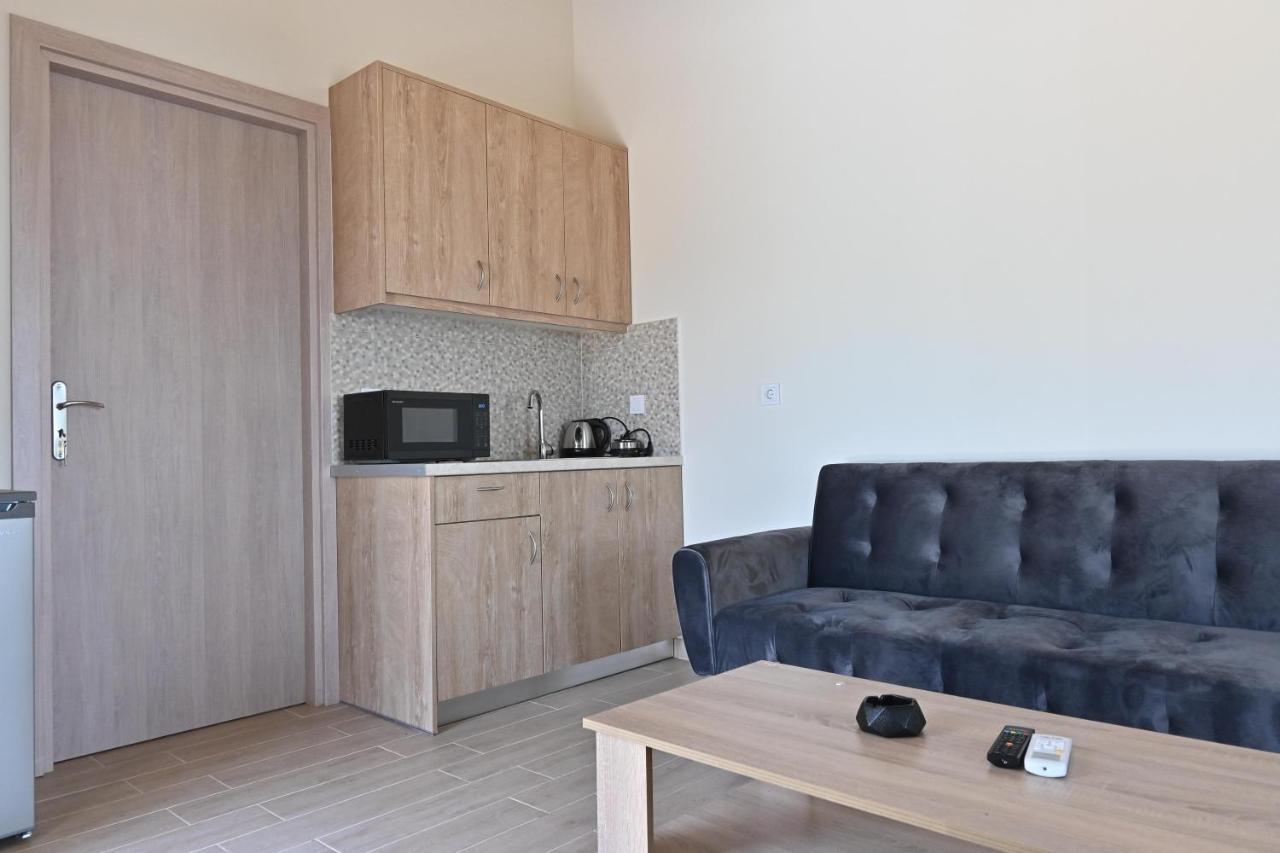 Lithino Rooms Каламата Екстериор снимка