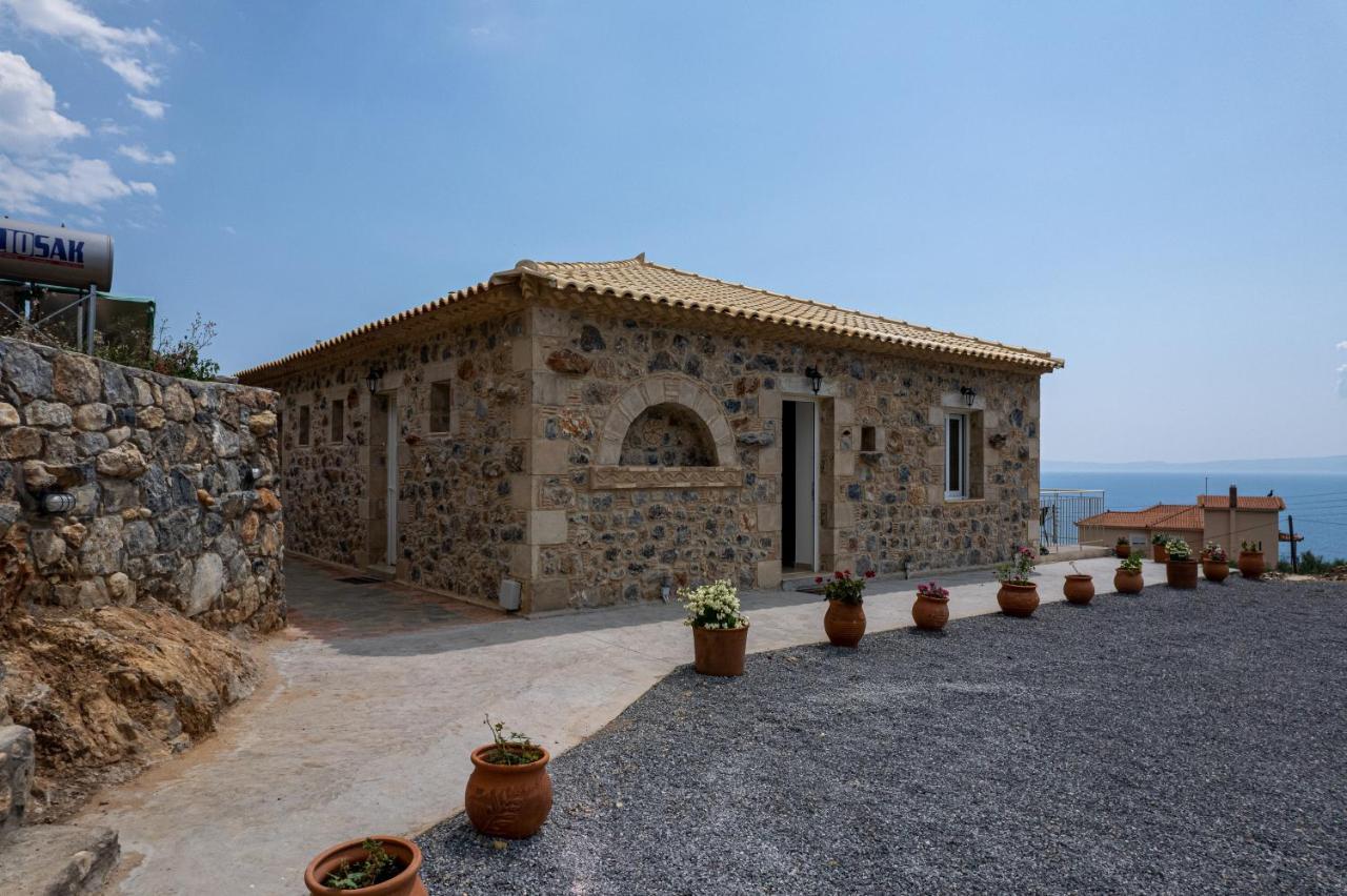 Lithino Rooms Каламата Екстериор снимка