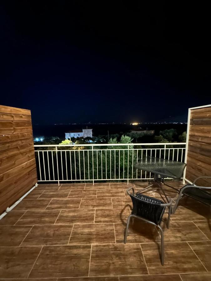 Lithino Rooms Каламата Екстериор снимка