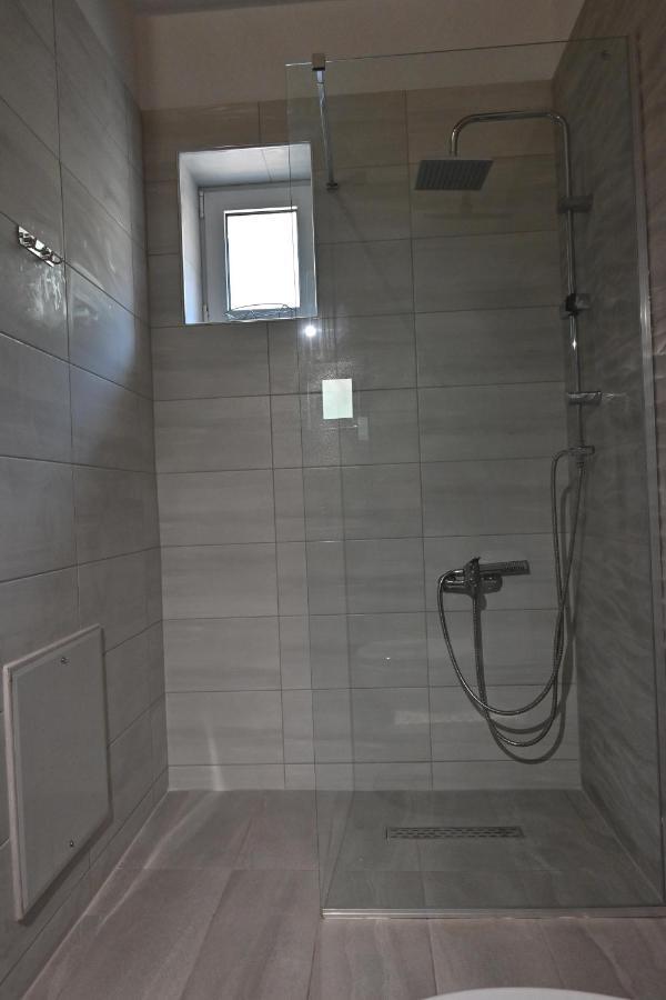 Lithino Rooms Каламата Екстериор снимка