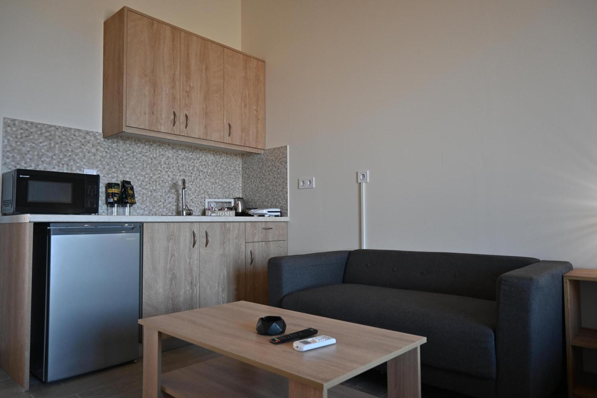 Lithino Rooms Каламата Екстериор снимка