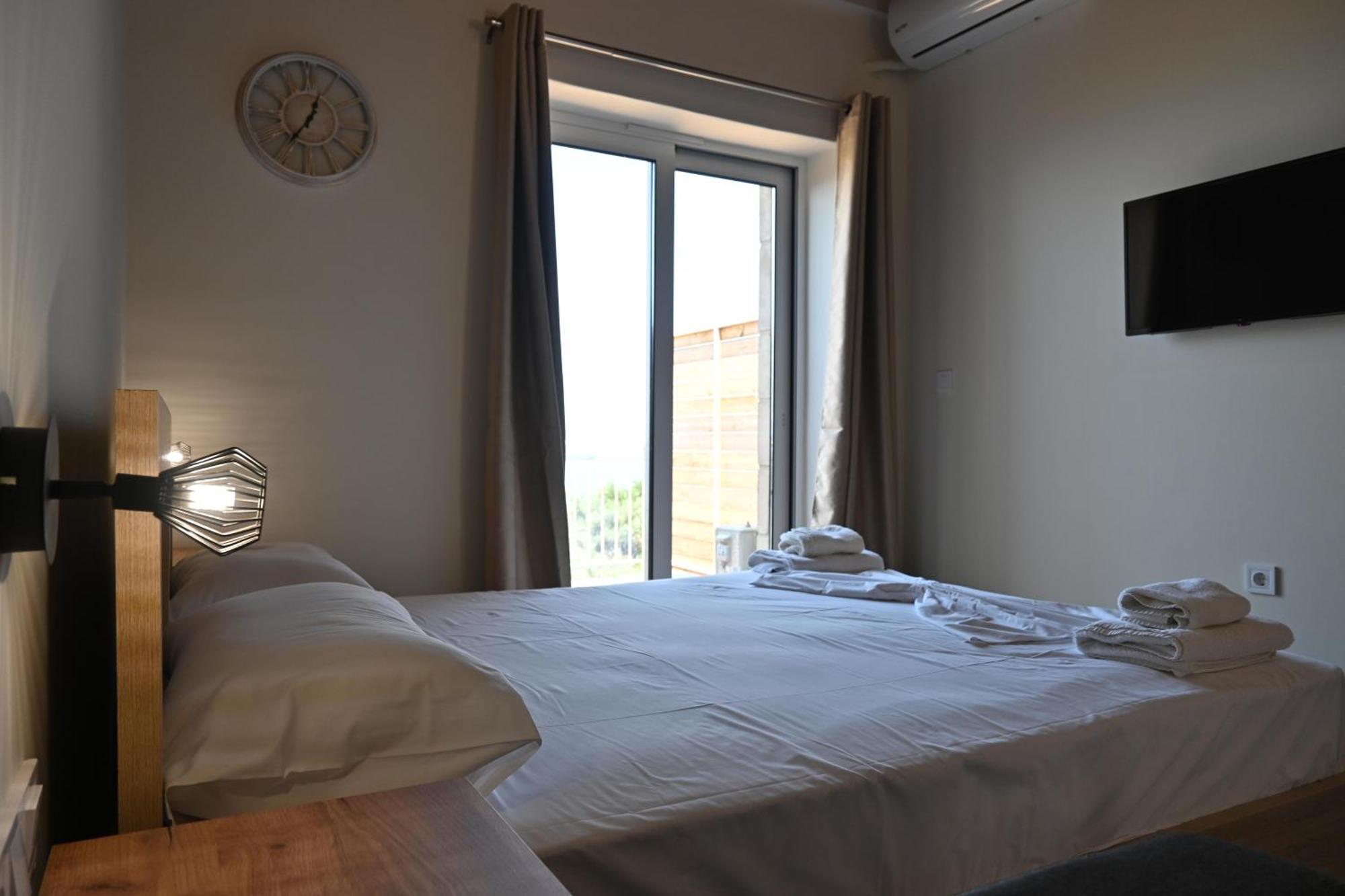 Lithino Rooms Каламата Екстериор снимка